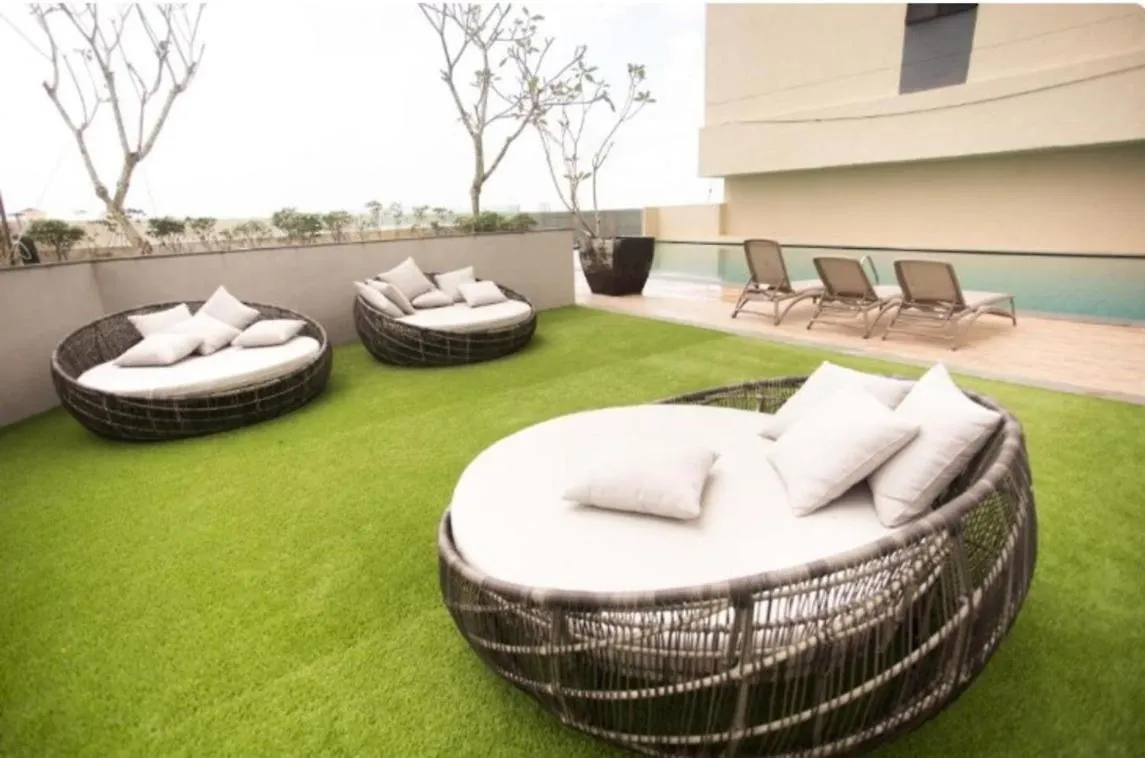 Up To 5 Pax,1Bedroom- Above Paradigm Mall & Escape Jb Johor Bahru Malaysia