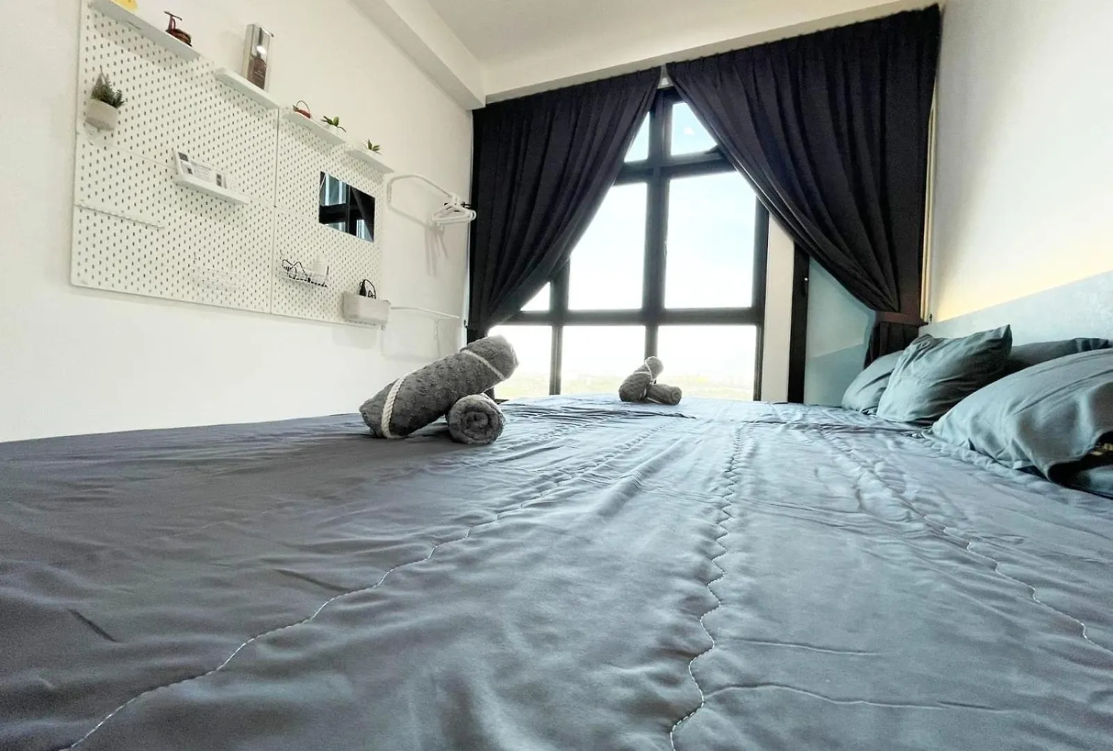 Apartment Up To 5 Pax,1Bedroom- Above Paradigm Mall & Escape Jb Johor Bahru